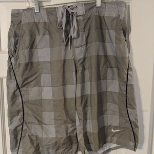 Nike voard shorts swim trunks size 38